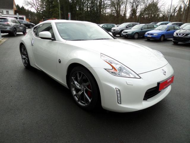 Left hand drive car NISSAN 370 Z (01/04/2017) - 